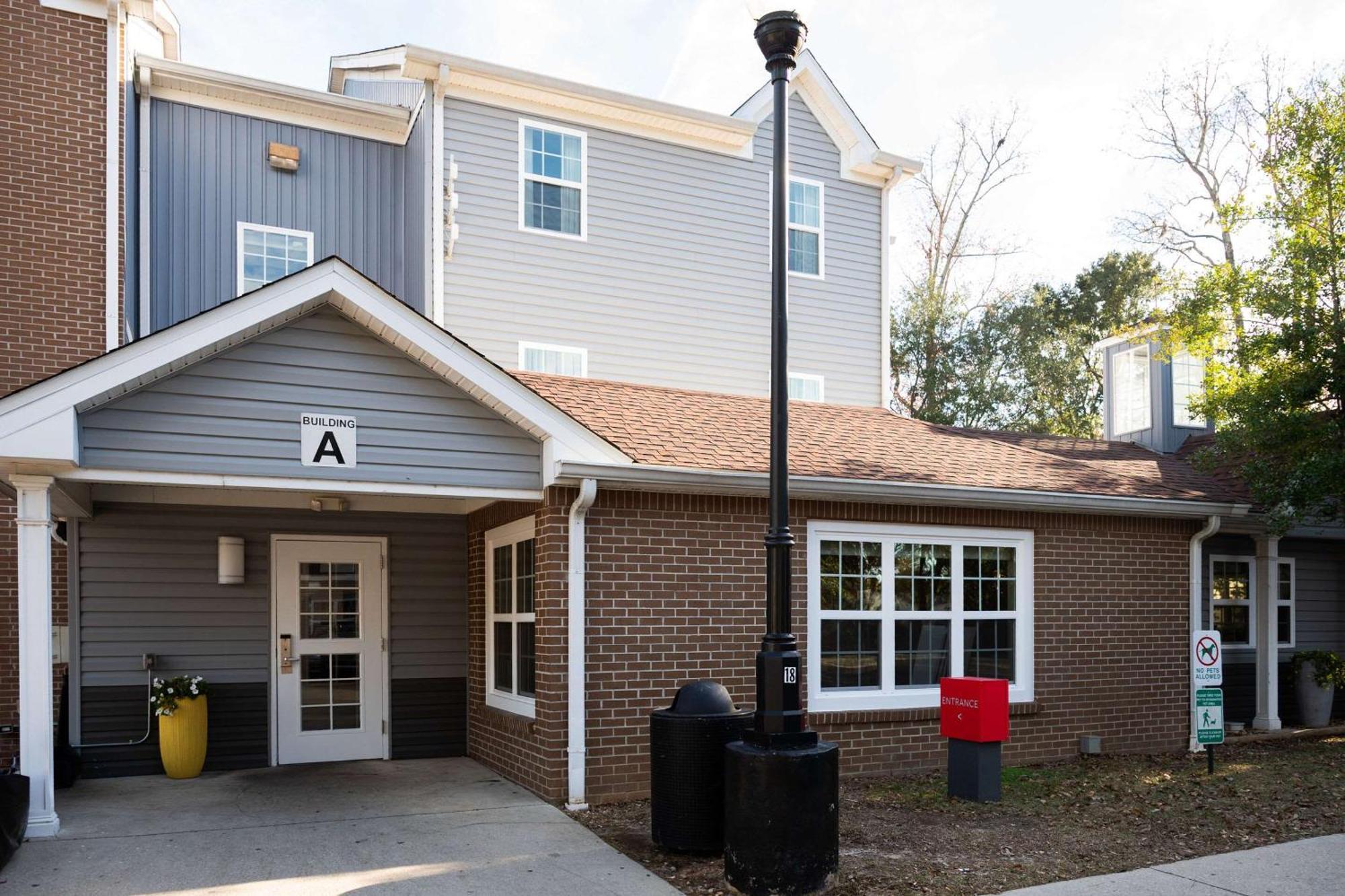 Alluxsuites At 1876, Ascend Hotel Collection Tallahassee Exterior photo
