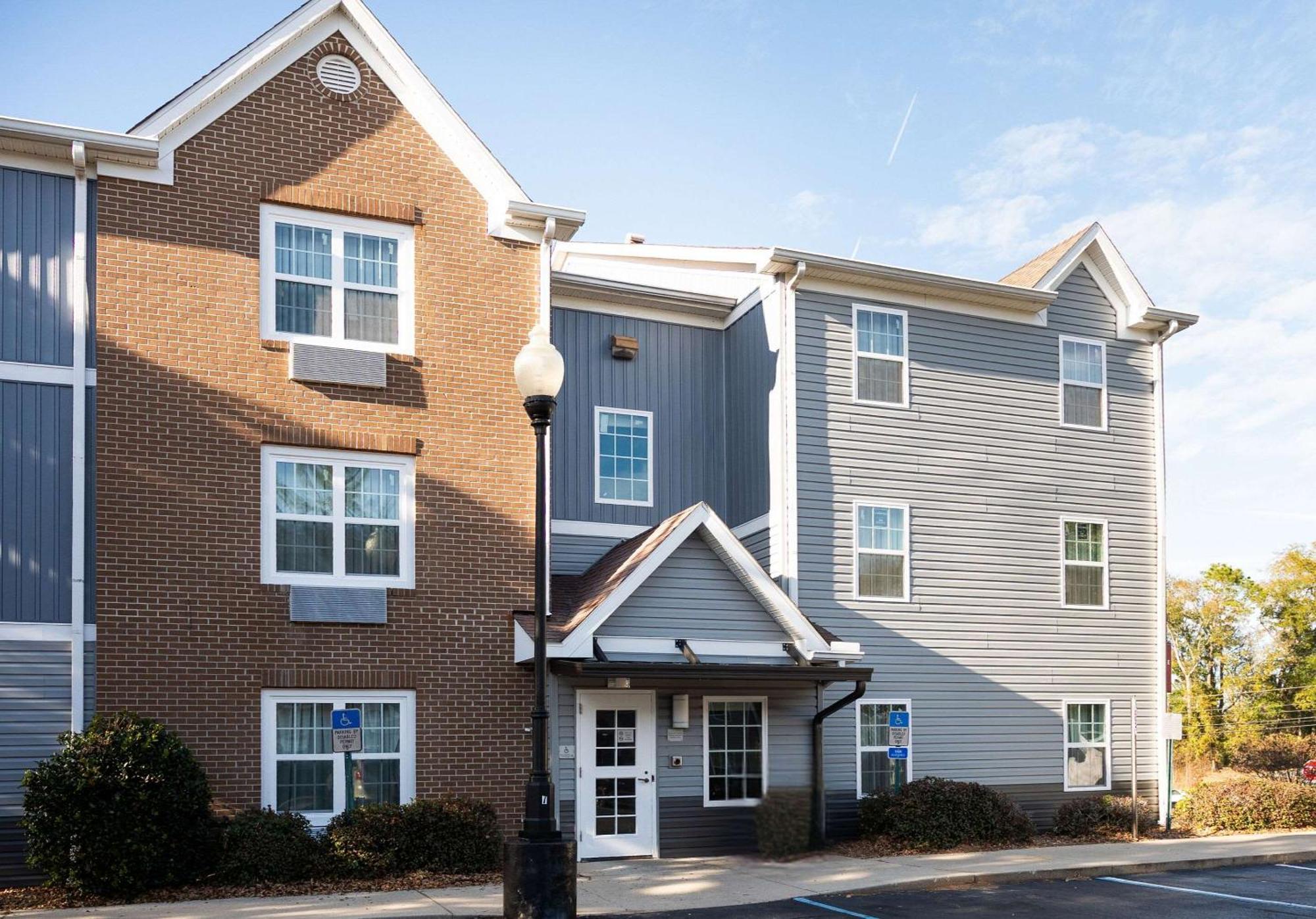 Alluxsuites At 1876, Ascend Hotel Collection Tallahassee Exterior photo